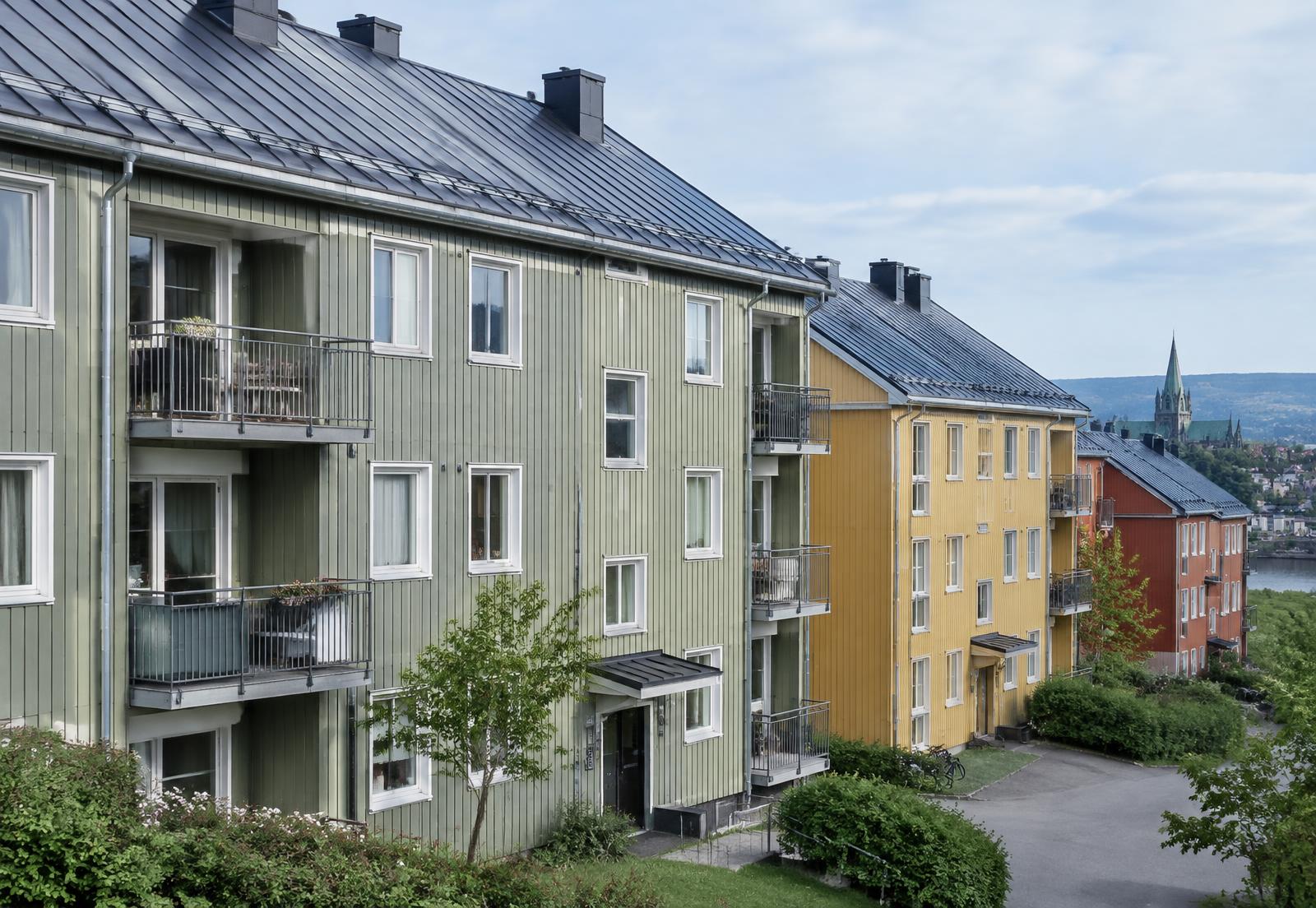 Boligblokker med metalltak